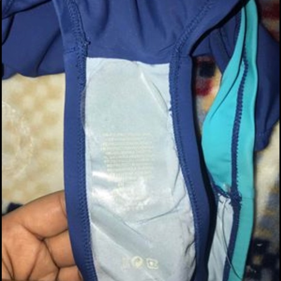 Nike two piece bathing suit - Picture 2 of 4